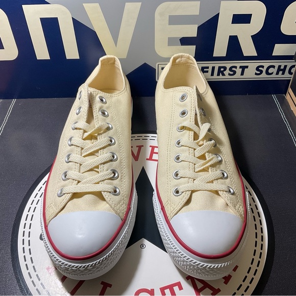 Converse Men's Chuck Taylor Natural White Low Top - Picture 3 of 6